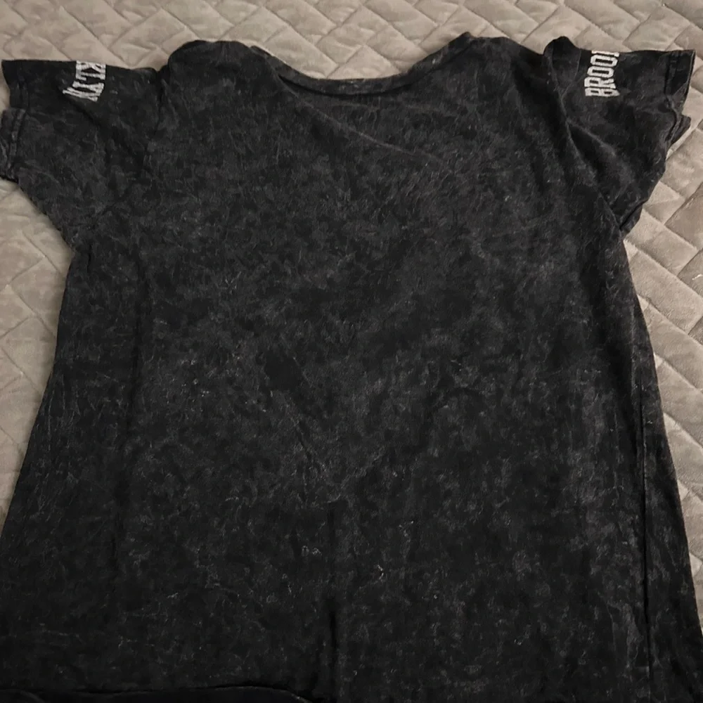 never worn - Picture 3 of 3